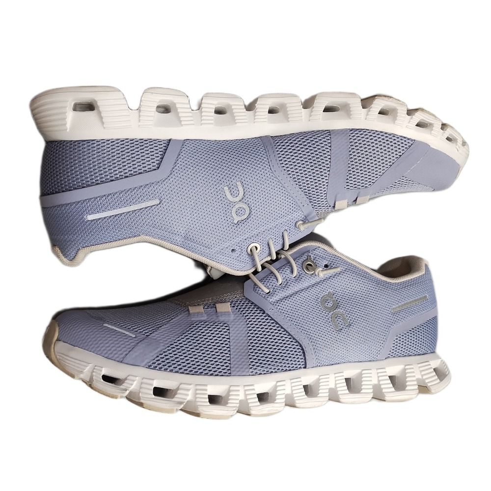 On Cloud 5 Sneakers Womens Size 9 Multi Swiss Engineering Bungee Laces 59.98371